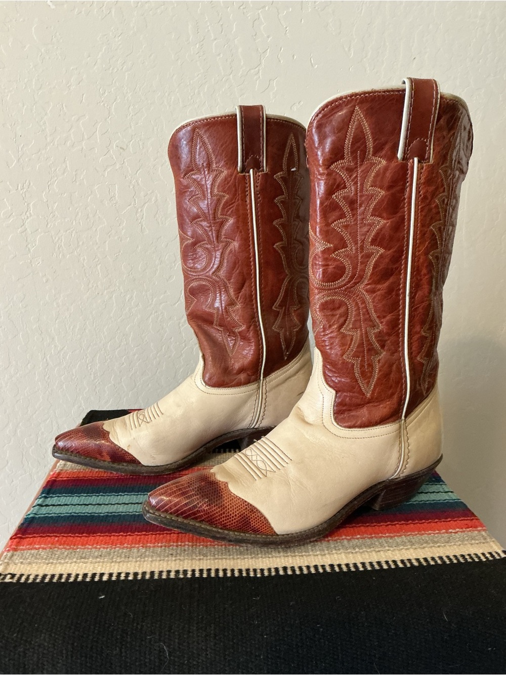 Women’s Two-Tone Western Cowgirl Boots in Brown & Cream - Picture 2 of 8